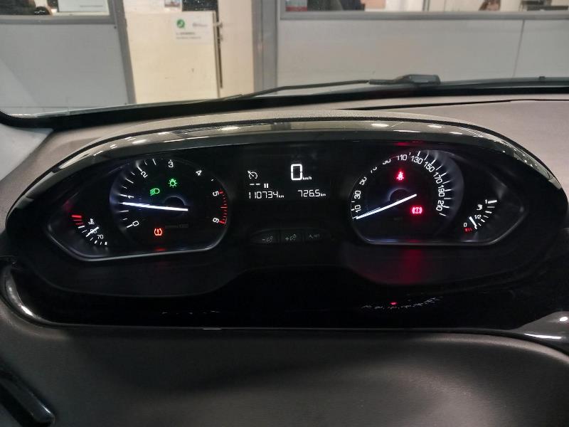 Foto Peugeot 208 XAD 4