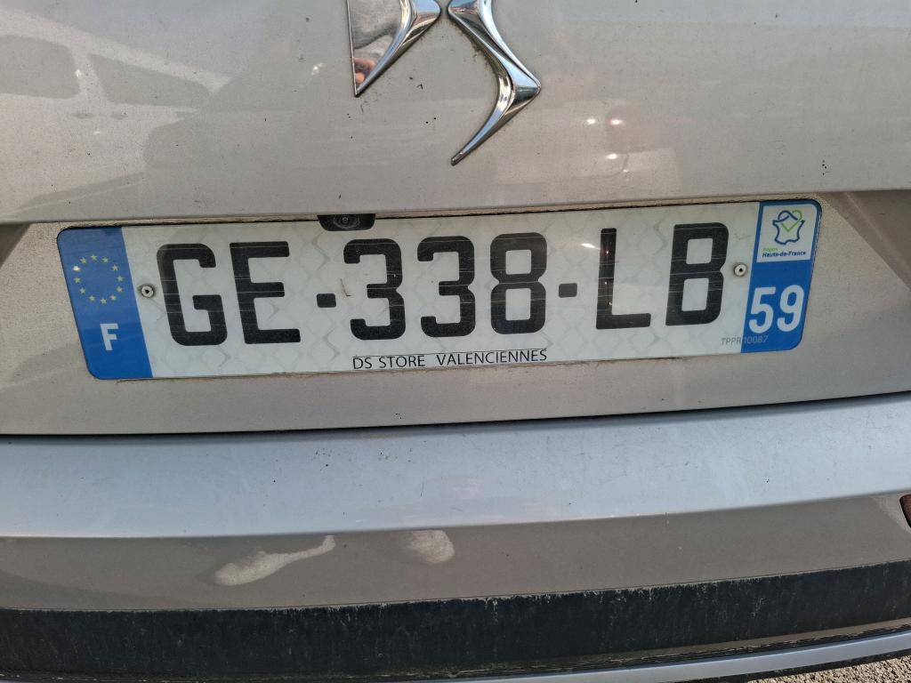DS DS7 Crossback BlueHDi 130 EAT8 Performance Line+ 2022