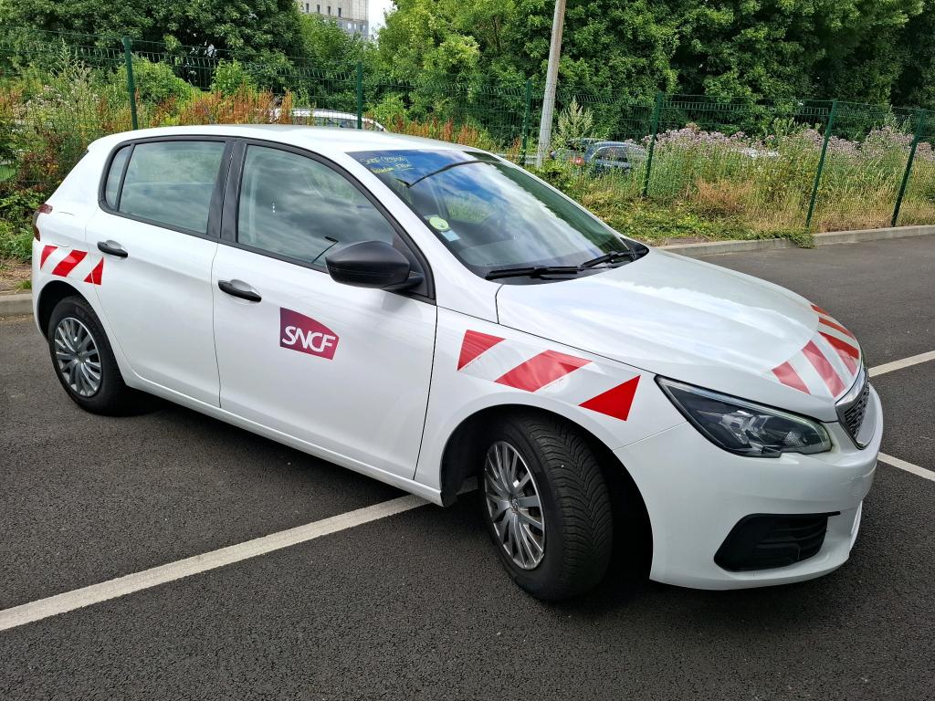 Peugeot 308 AFFAIRE 1.6 BLUEHDI 100 S&S BVM5 PREMIUM 2017