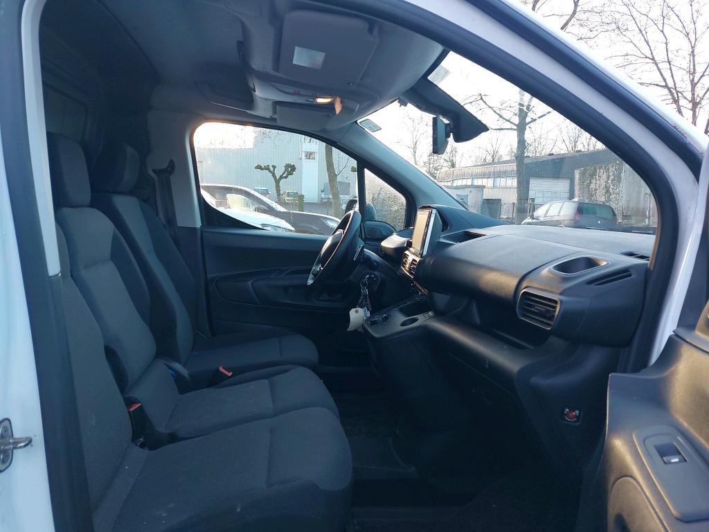 Peugeot PARTNER FOURGON STANDARD 650 KG BLUEHDI 130 S&S EAT8 ASPHALT 2021