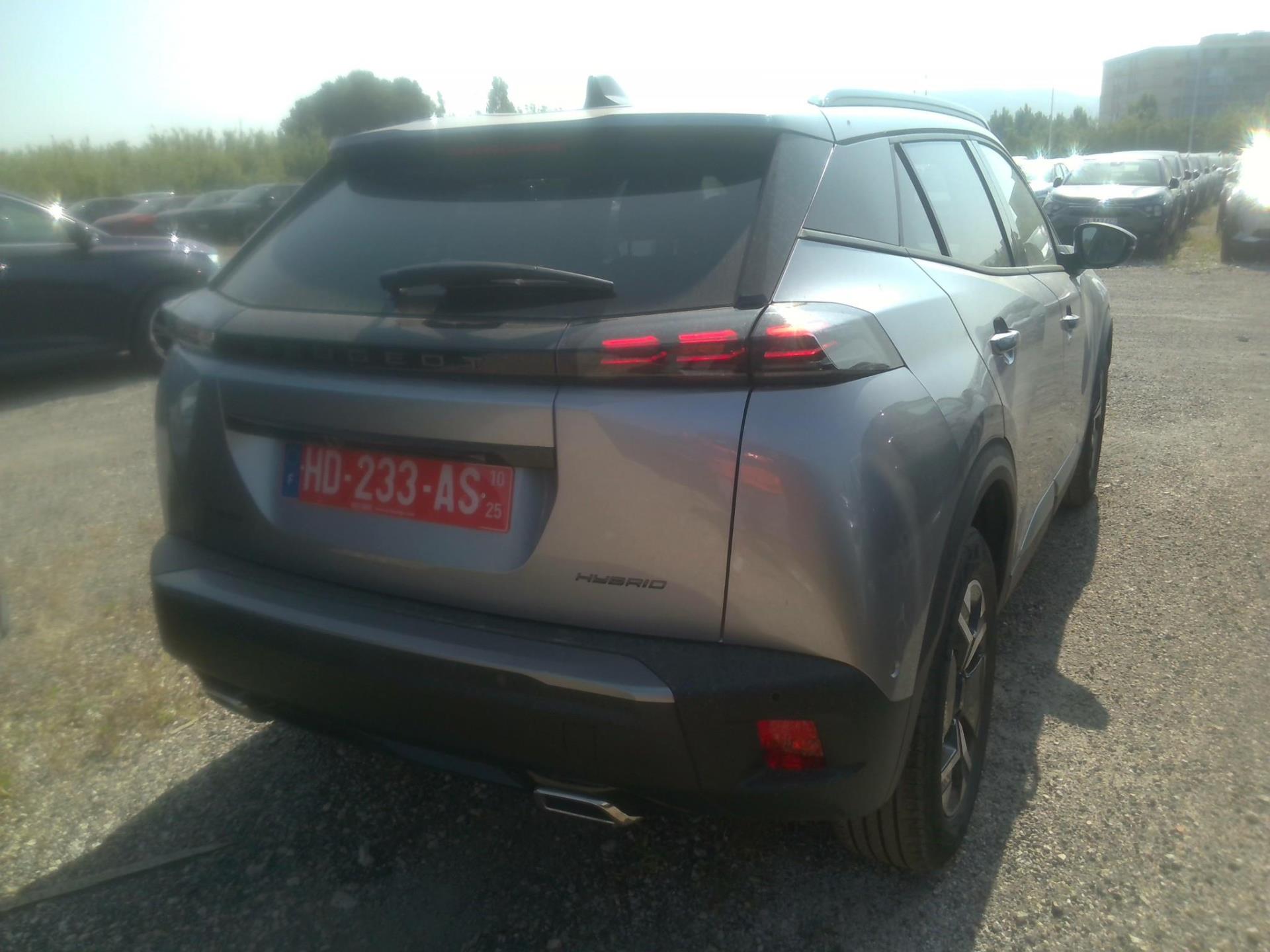 Peugeot 2008 Hybrid 145 e-DCS6 Allure 2025