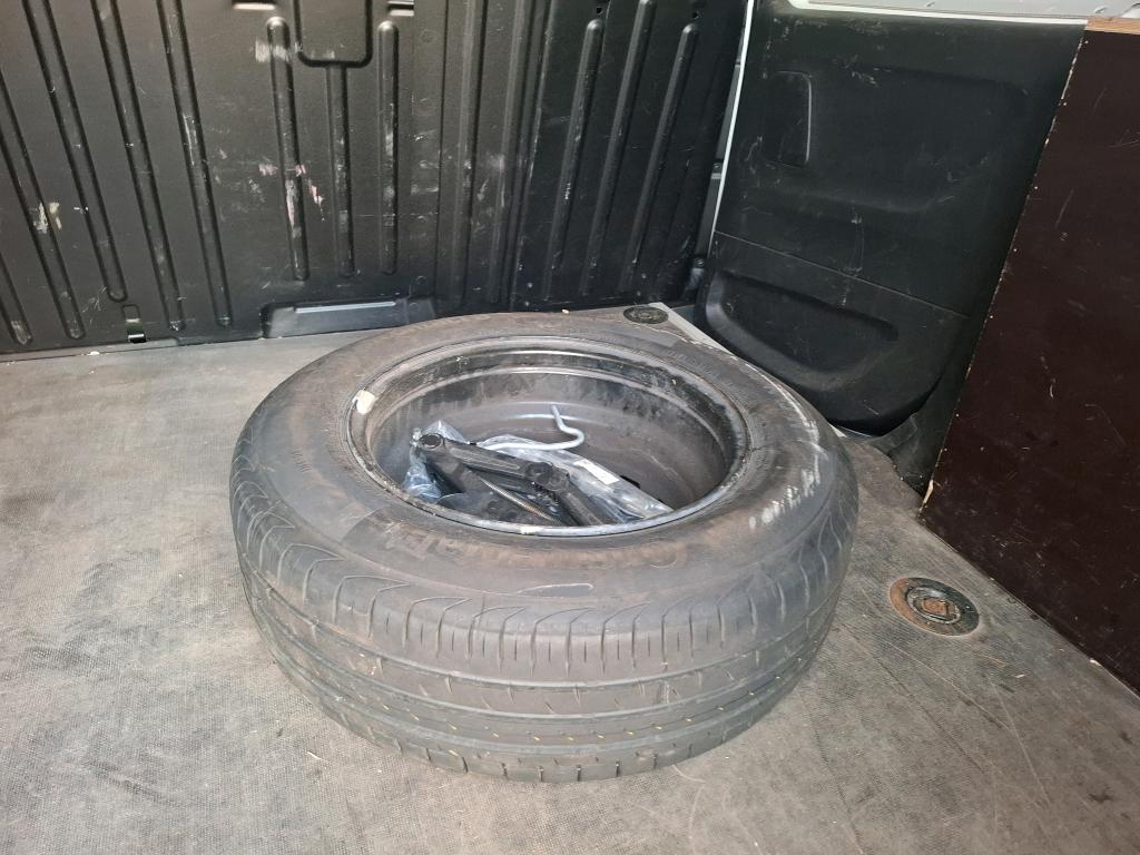 Peugeot PARTNER FOURGON STANDARD 650 KG BLUEHDI 75 BVM5 PREMIUM 2021