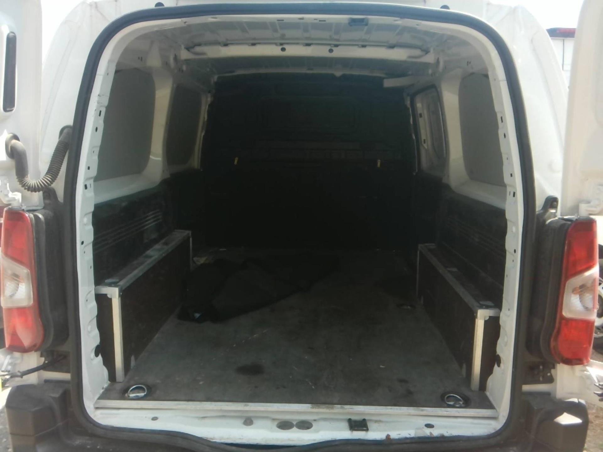 Citroen BERLINGO VAN TAILLE XL 950KG BLUEHDI 100 S&S BVM6  2024