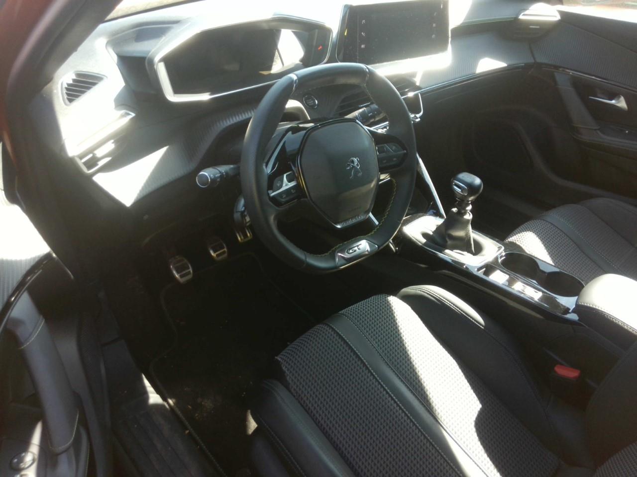 Foto Peugeot 2008 3
