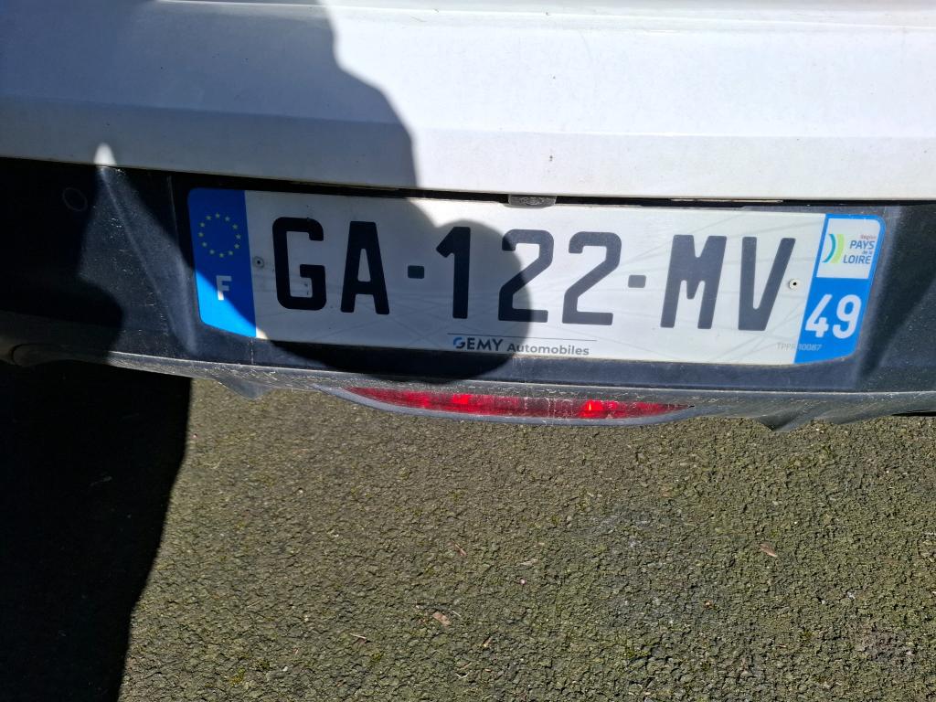 Peugeot 208 BlueHDi 100 S&S BVM6 Allure Business 2021