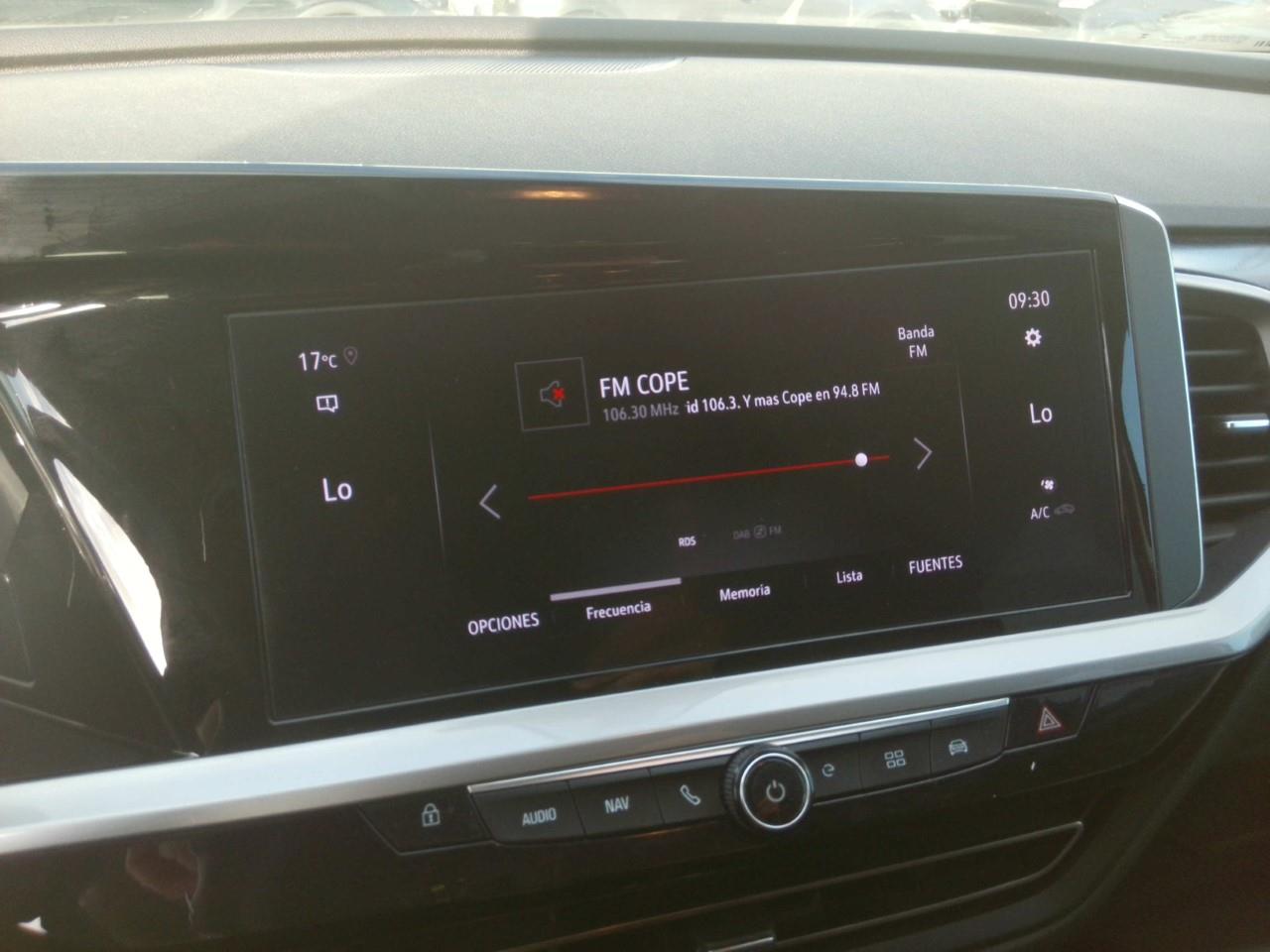 Foto Opel Grandland PHEV 8