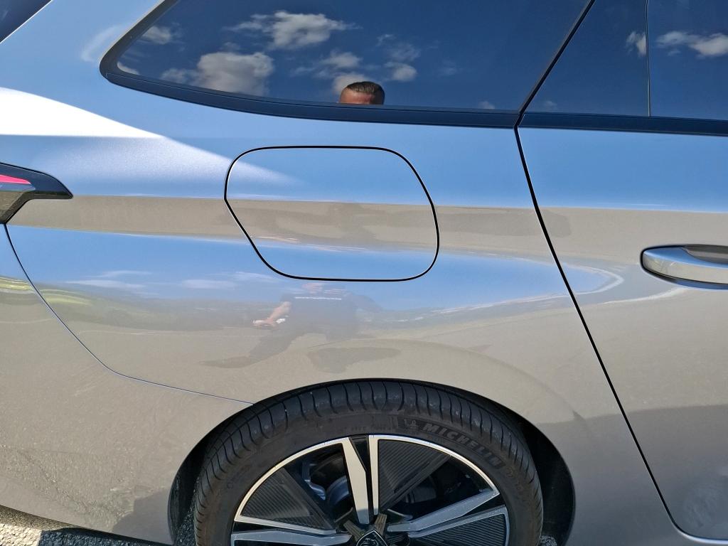 Peugeot 308 SW Hybrid 145 e-DCS6 GT 2025