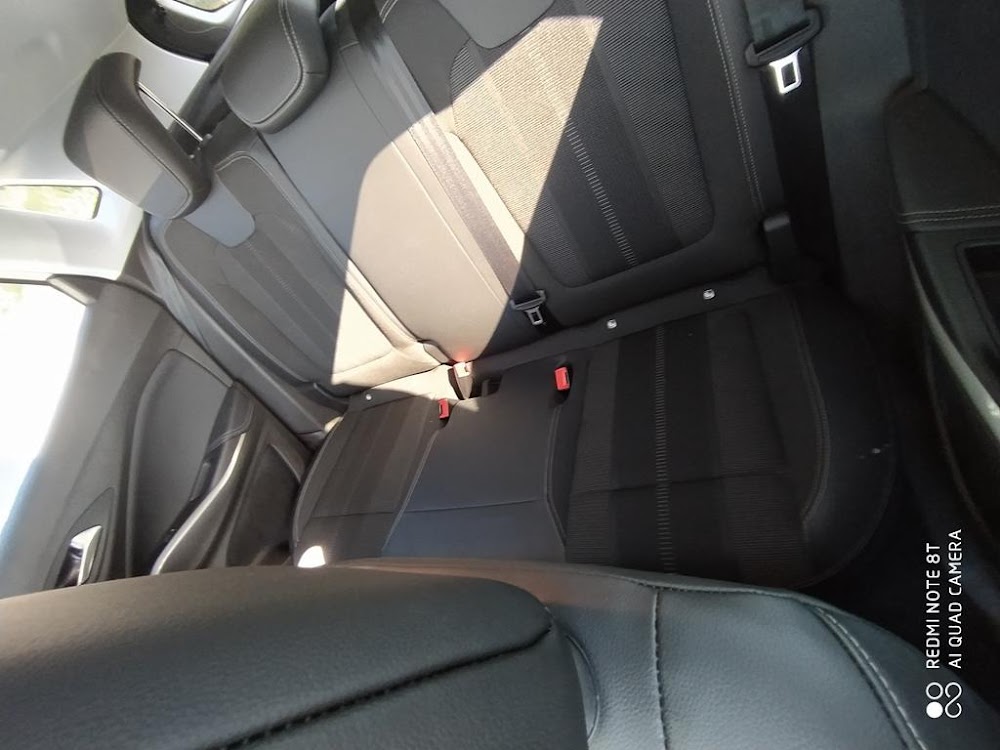 Foto Opel Grandland PHEV 13