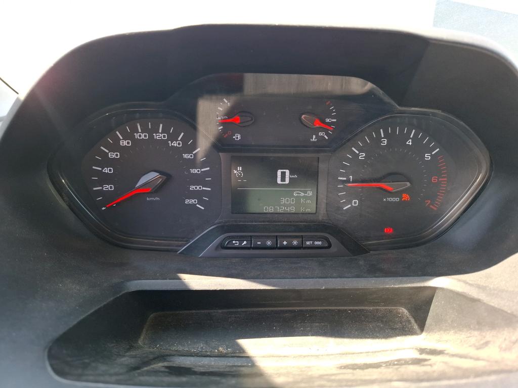 Peugeot PARTNER FOURGON STANDARD 650 KG BLUEHDI 100 S&S BVM5 PREMIUM 2019