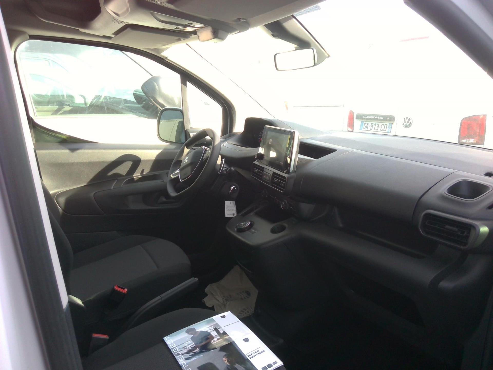Peugeot PARTNER FOURGON M 650 KG BLUEHDI 130 S&S EAT8  2023