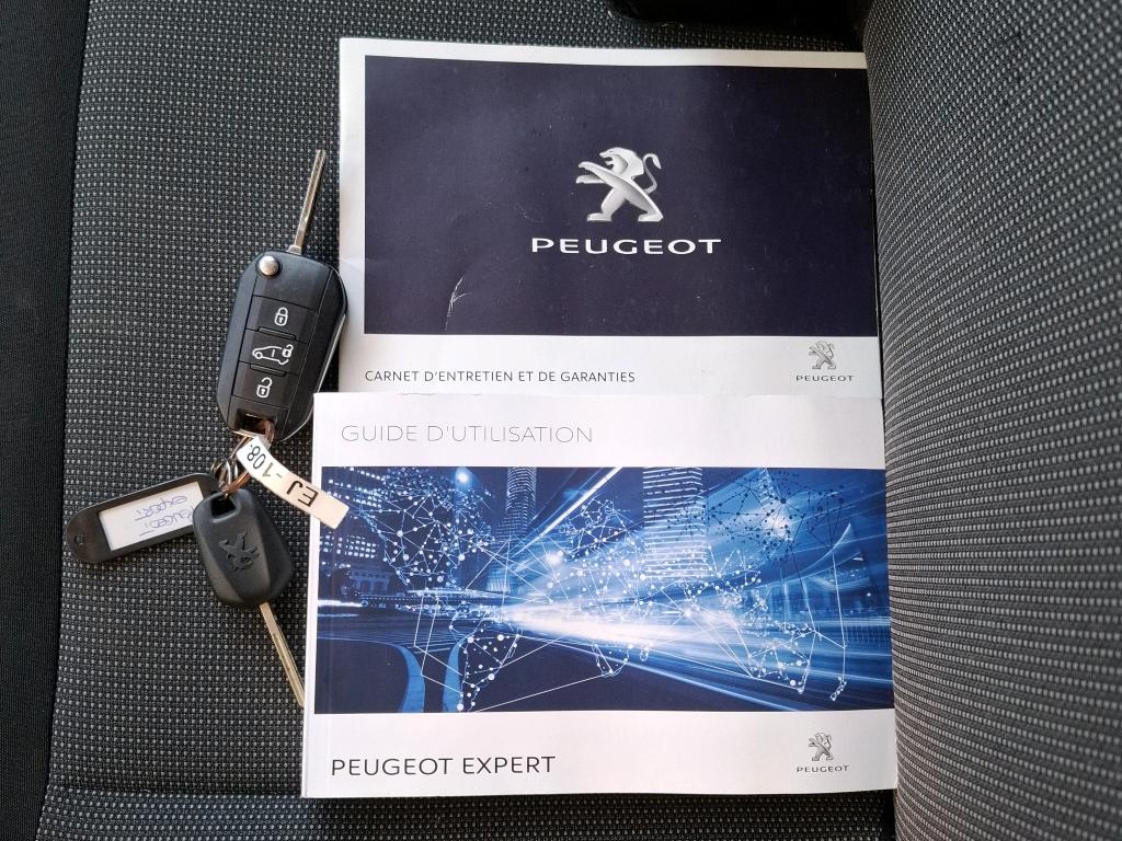 Peugeot EXPERT FGN TOLE STANDARD BLUEHDI 120 S&S BVM6 PREMIUM PACK 2017