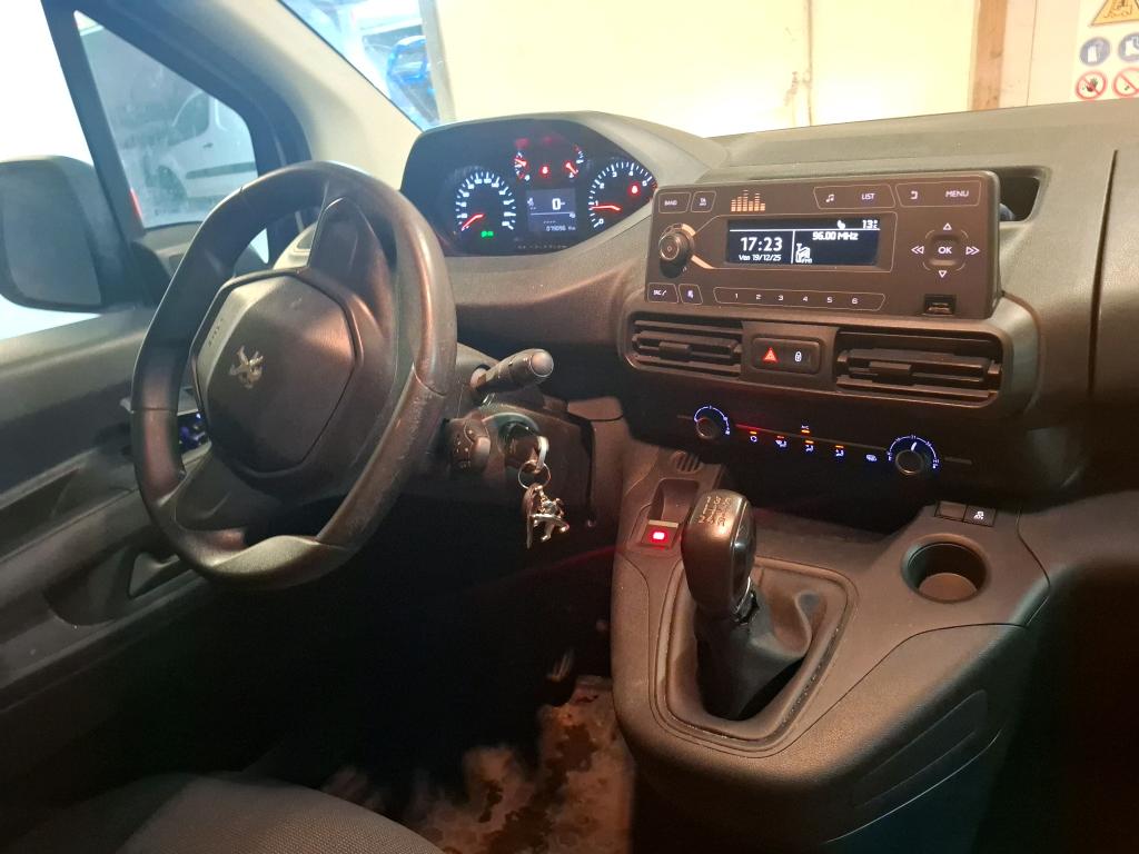 Peugeot PARTNER FOURGON STANDARD 650 KG BLUEHDI 100 S&S BVM5 PREMIUM 2019