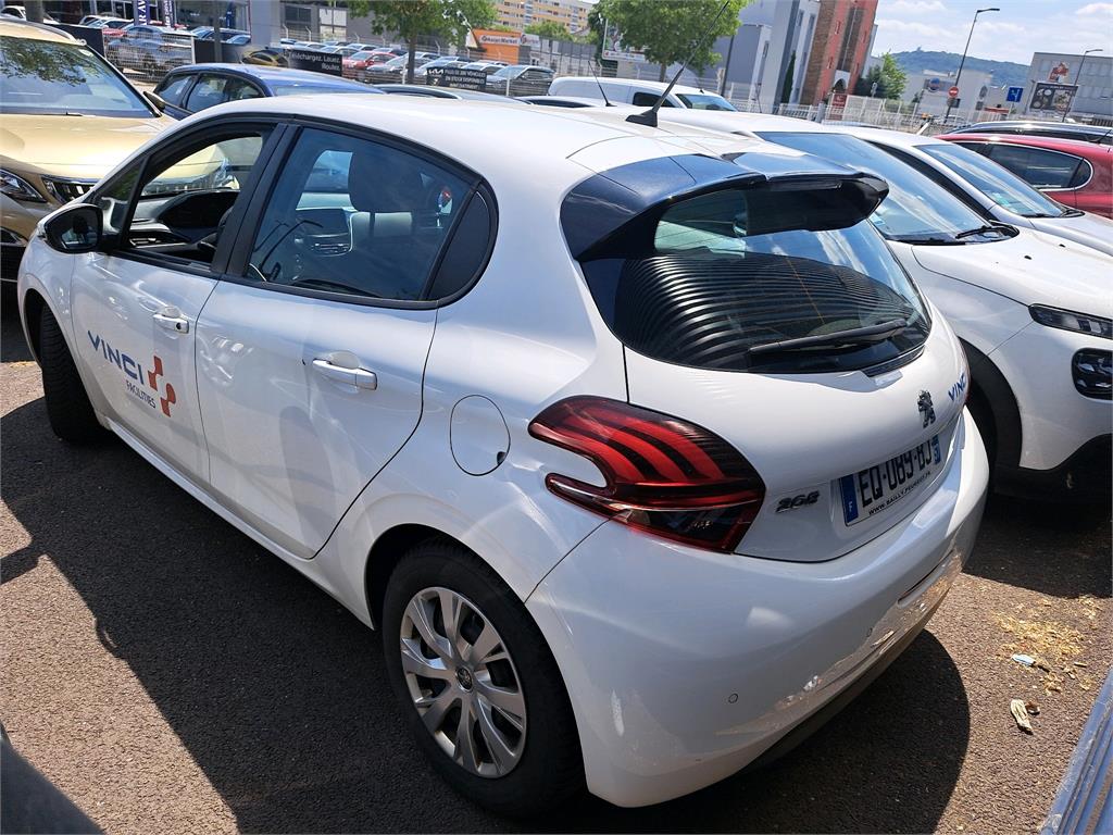 Peugeot 208 1.6 BLUEHDI 100 S&S BVM5 ACTIVE BUSINESS R' 2017
