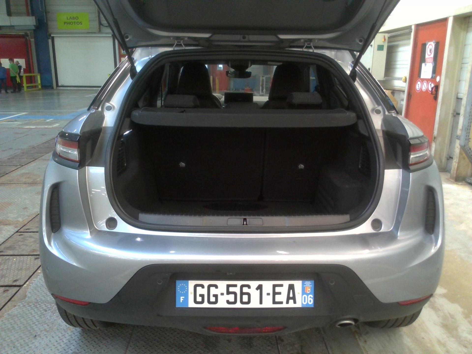 DS DS3 Crossback BlueHDi 130 EAT8 Performance Line+ 2022