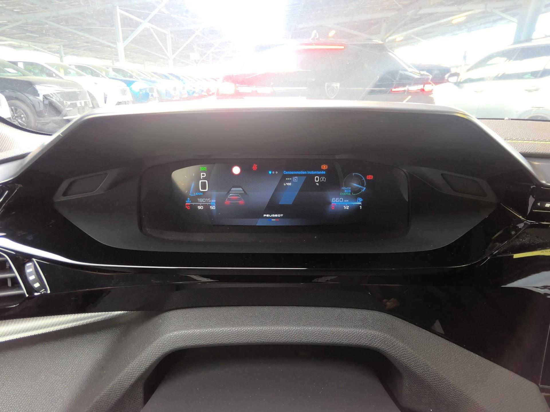 Peugeot 308 SW Hybrid 145 e-DCS6 GT 2025