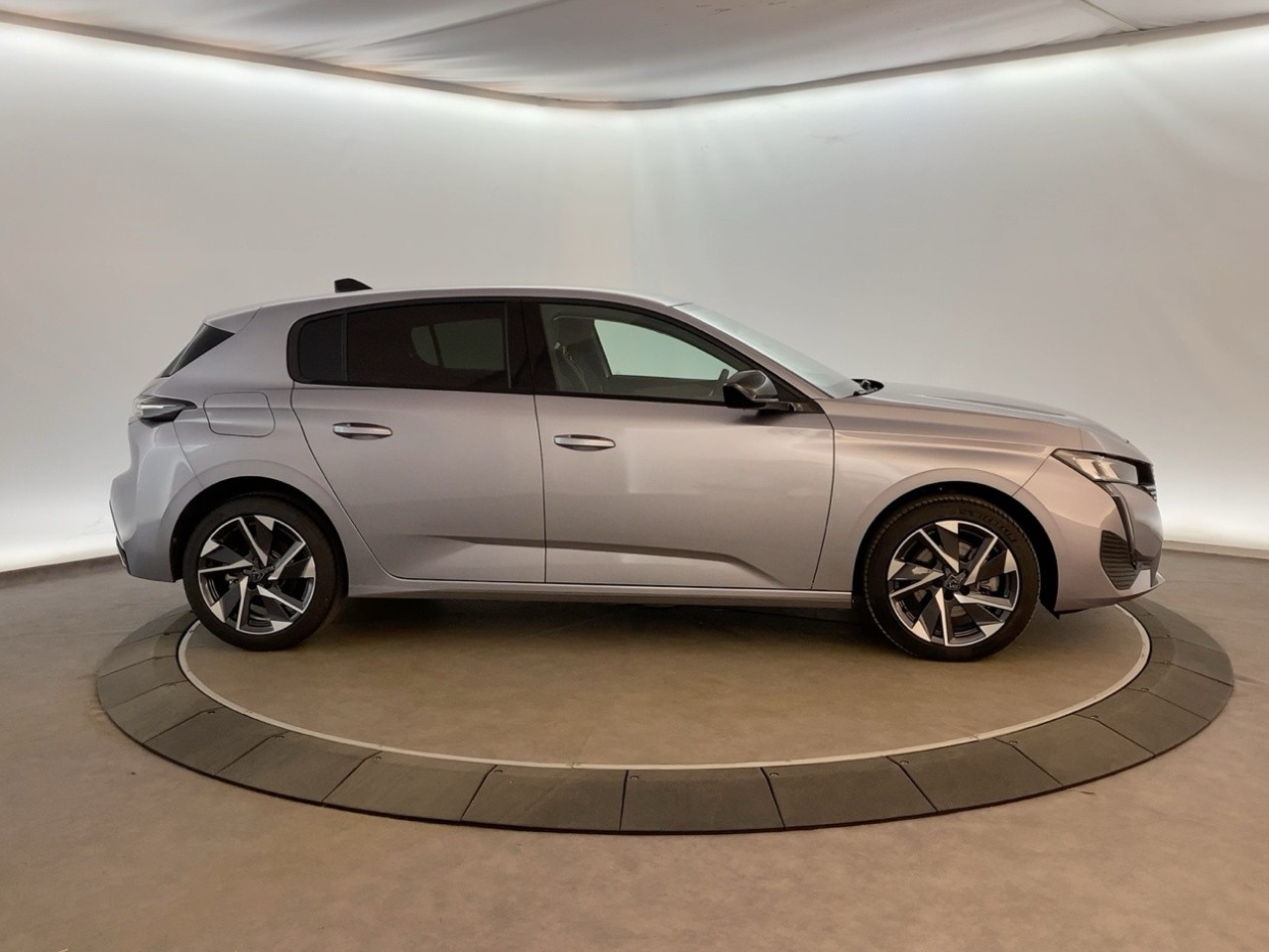 Peugeot 308 Hybrid 136 e-DCS6 Allure 2024