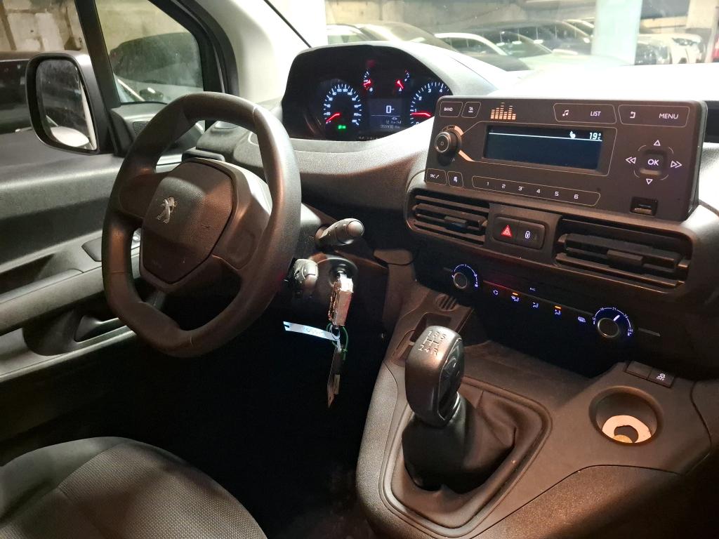 Peugeot PARTNER FOURGON STANDARD 650 KG BLUEHDI 75 BVM5 PREMIUM 2019