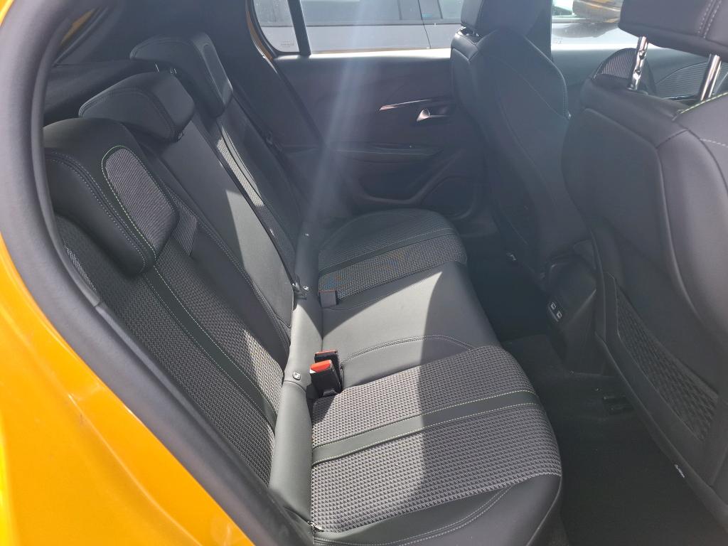 Peugeot 208 PureTech 130 S&S EAT8 GT 2022