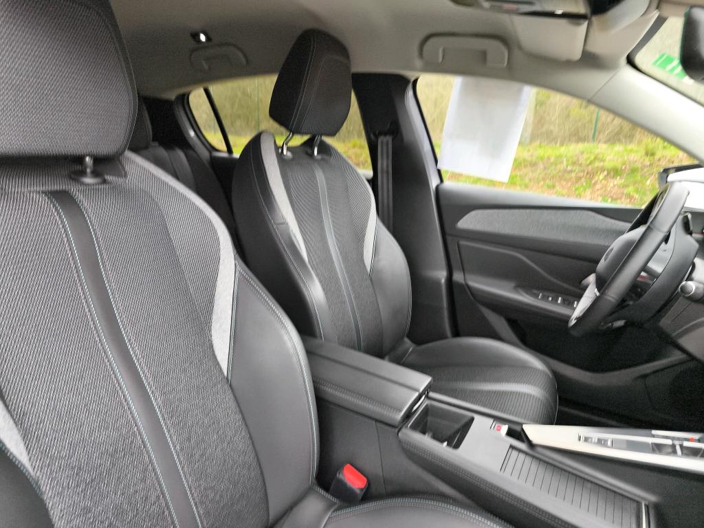 Peugeot 308 PHEV 180 e-EAT8 Allure Pack 2022