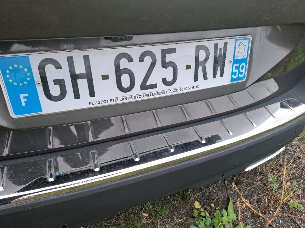 Peugeot 5008 BlueHDi 130ch S&S EAT8 GT 2022
