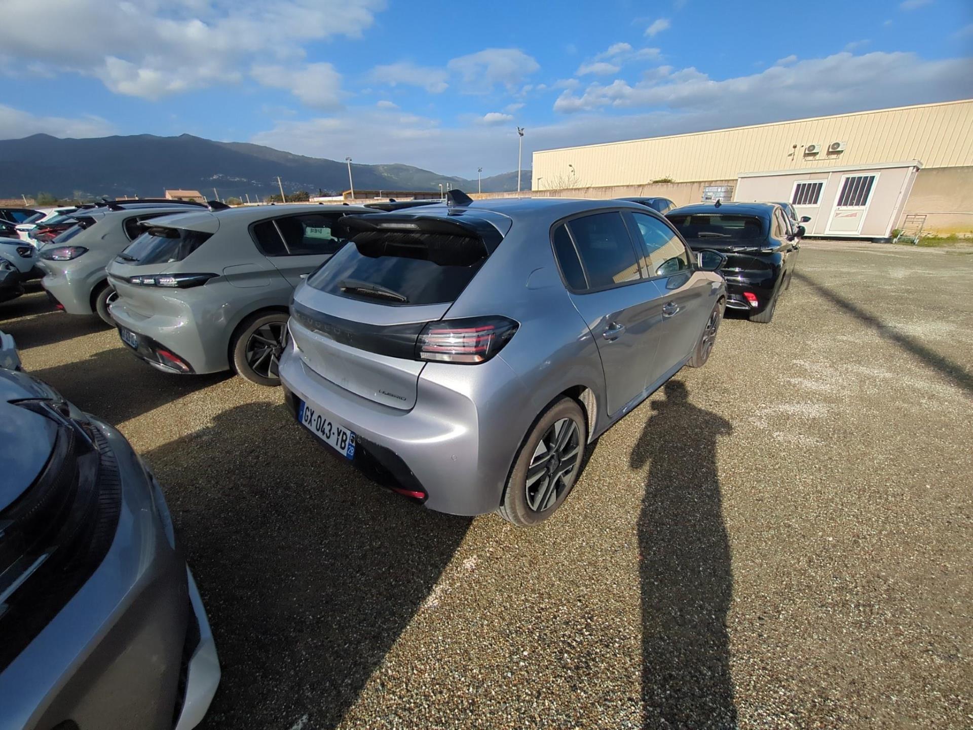 Peugeot 208 Hybrid 100 e-DCS6 Allure 2024