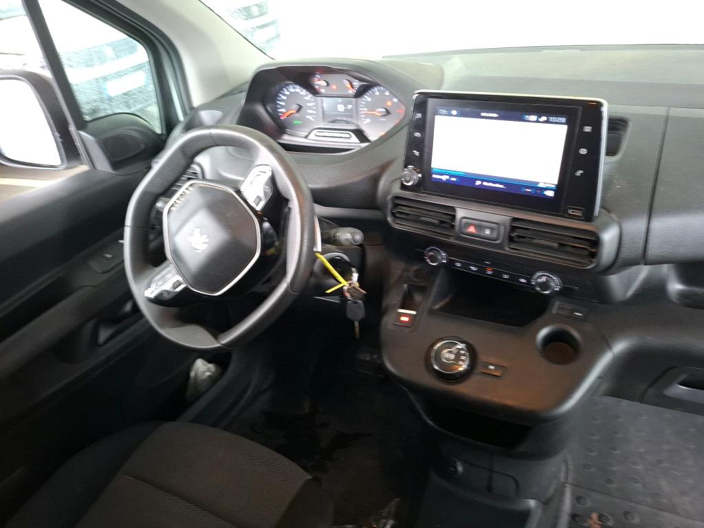Peugeot PARTNER FOURGON STANDARD 650 KG BLUEHDI 130 S&S EAT8 PREMIUM 2021