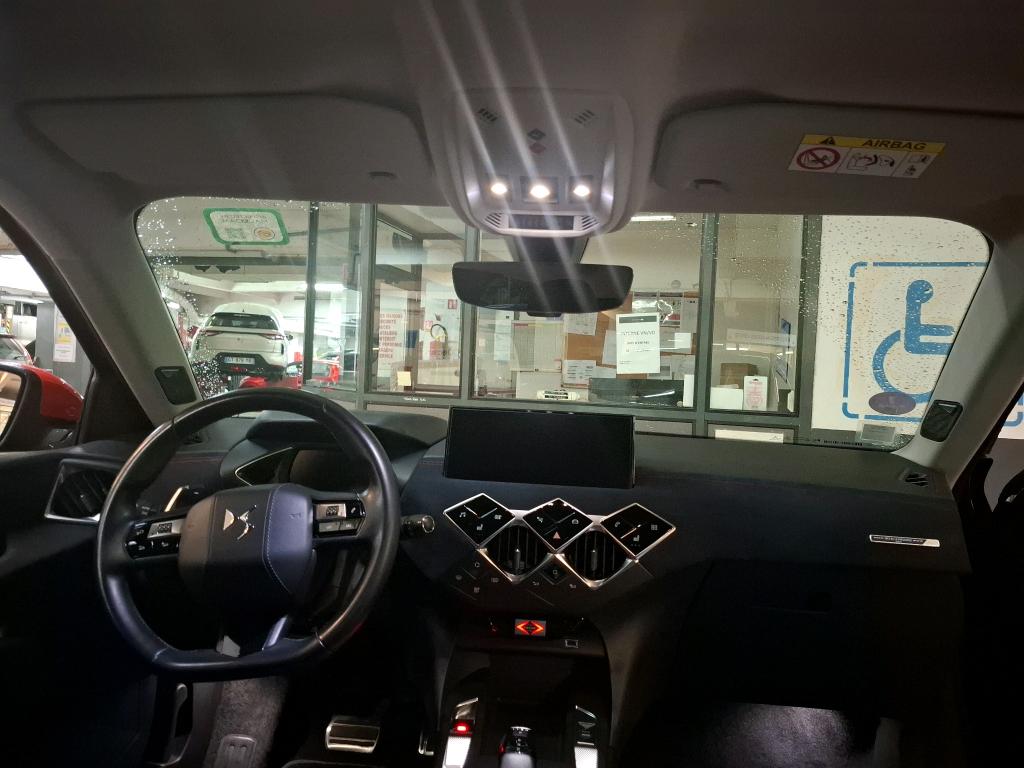 DS DS3 Crossback PureTech 130 EAT8 Ines de la Fressange Paris 2021