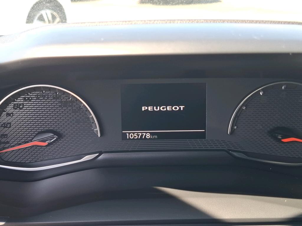 Peugeot 2008 II 