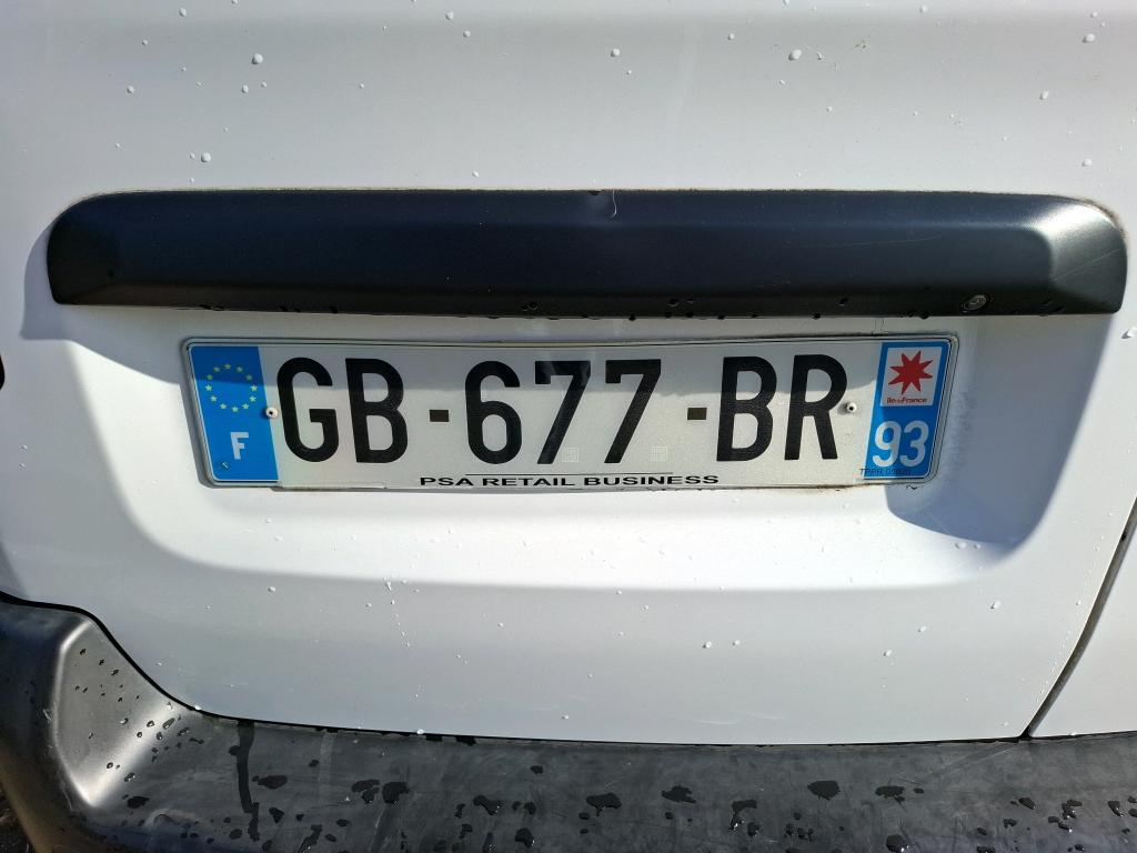 Peugeot EXPERT FGN TOLE STANDARD 1.5 BLUEHDI 120 S&S BVM6 ASPHALT 2021