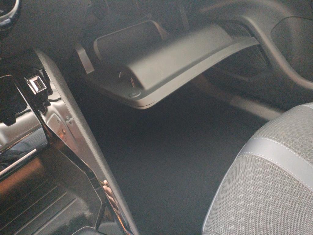 Peugeot 2008 BlueHDi 130 S&S EAT8 Allure Business 2020