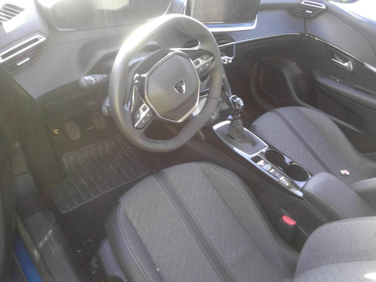Foto Peugeot 208 3