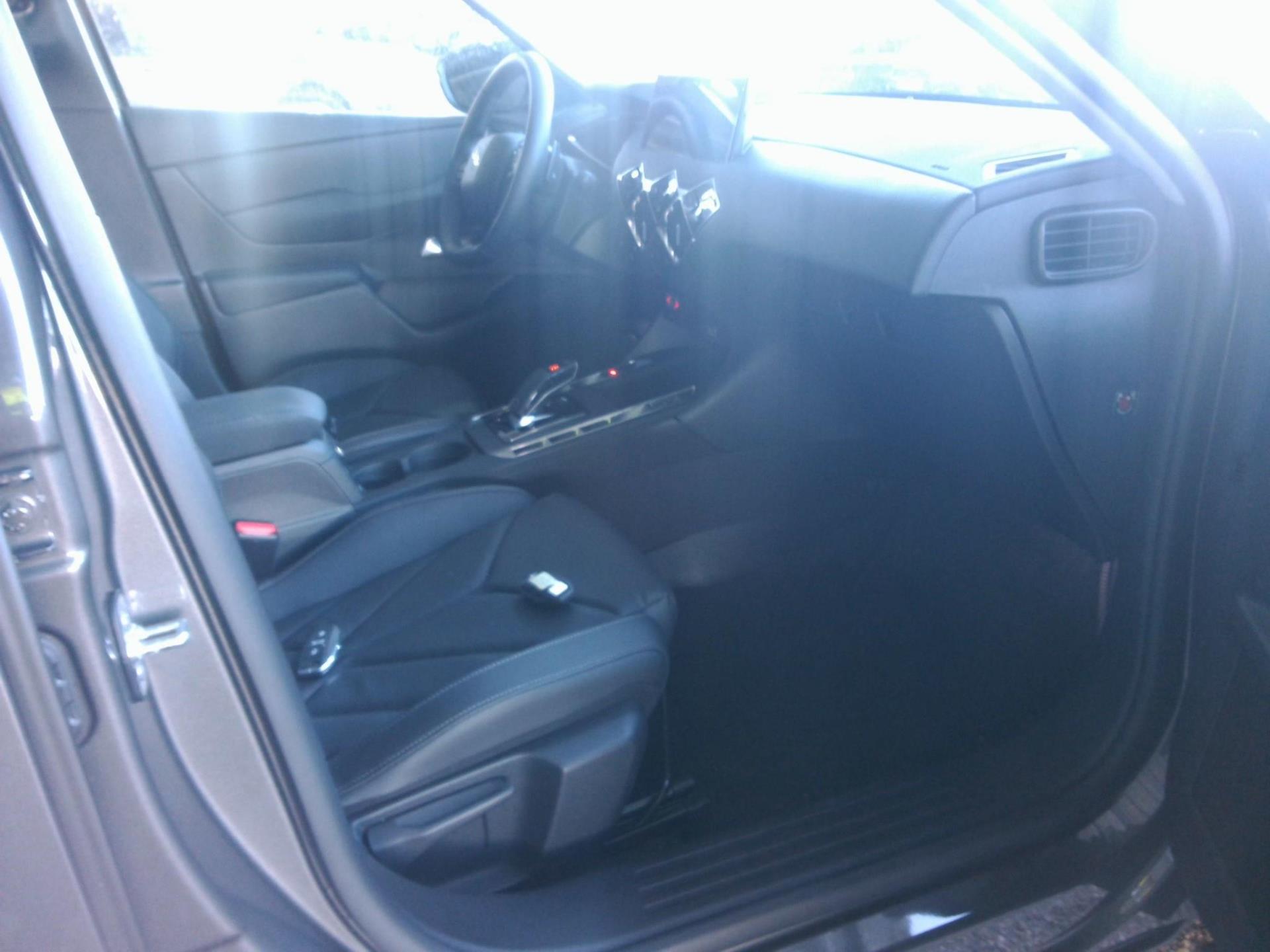 DS DS3 Crossback PureTech 130 EAT8 Rivoli 2023