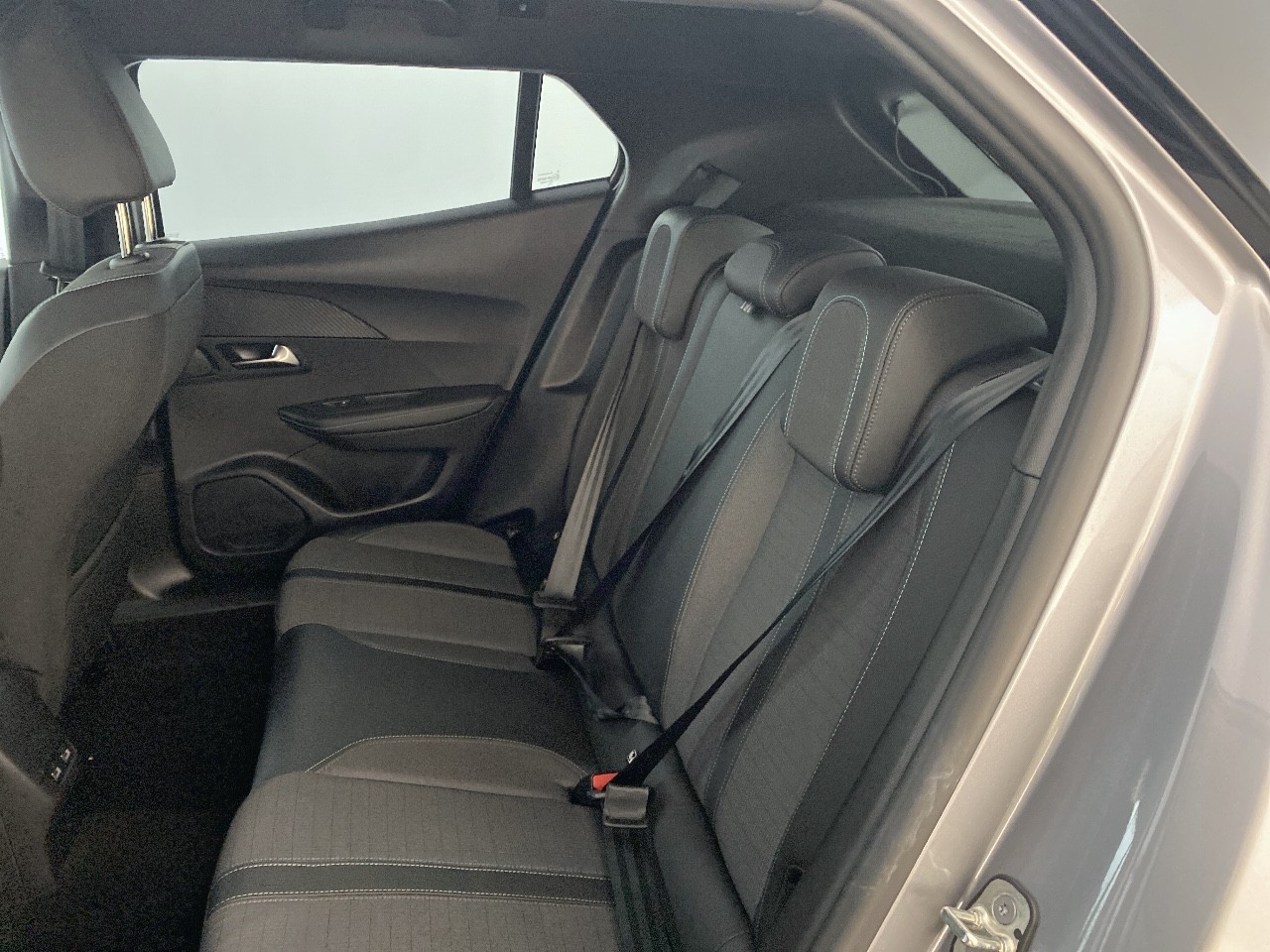 Peugeot 2008 PureTech 130 S&S EAT8 Allure 2023