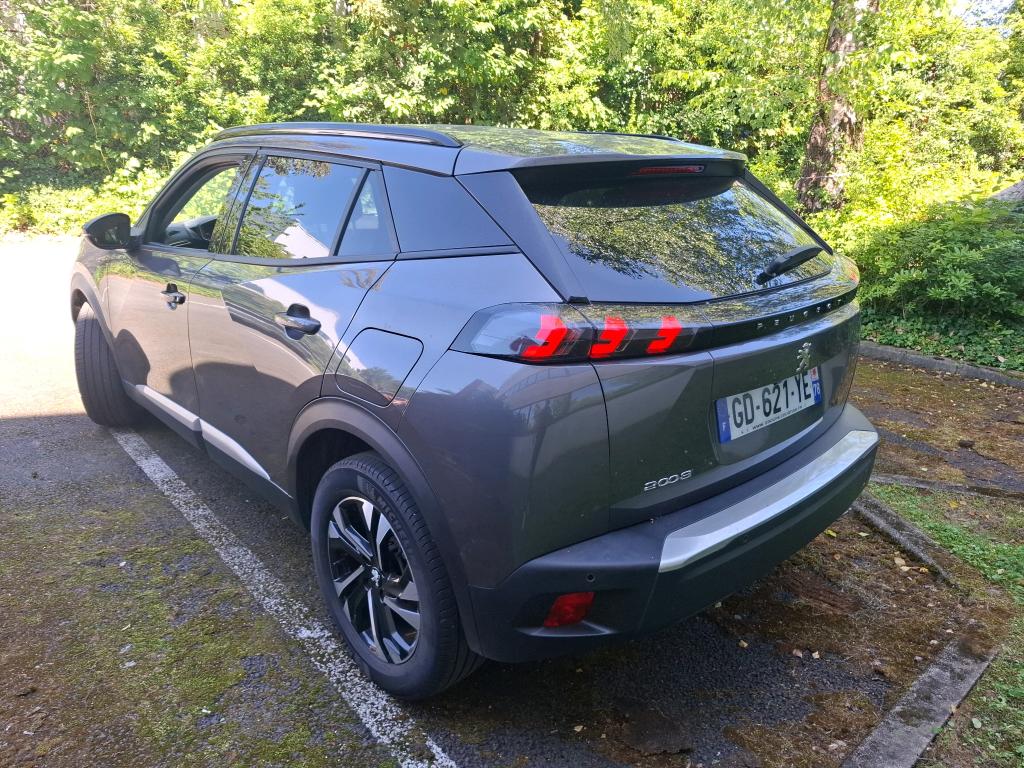 Peugeot 2008 BlueHDi 130 S&S EAT8 Allure Pack 2021