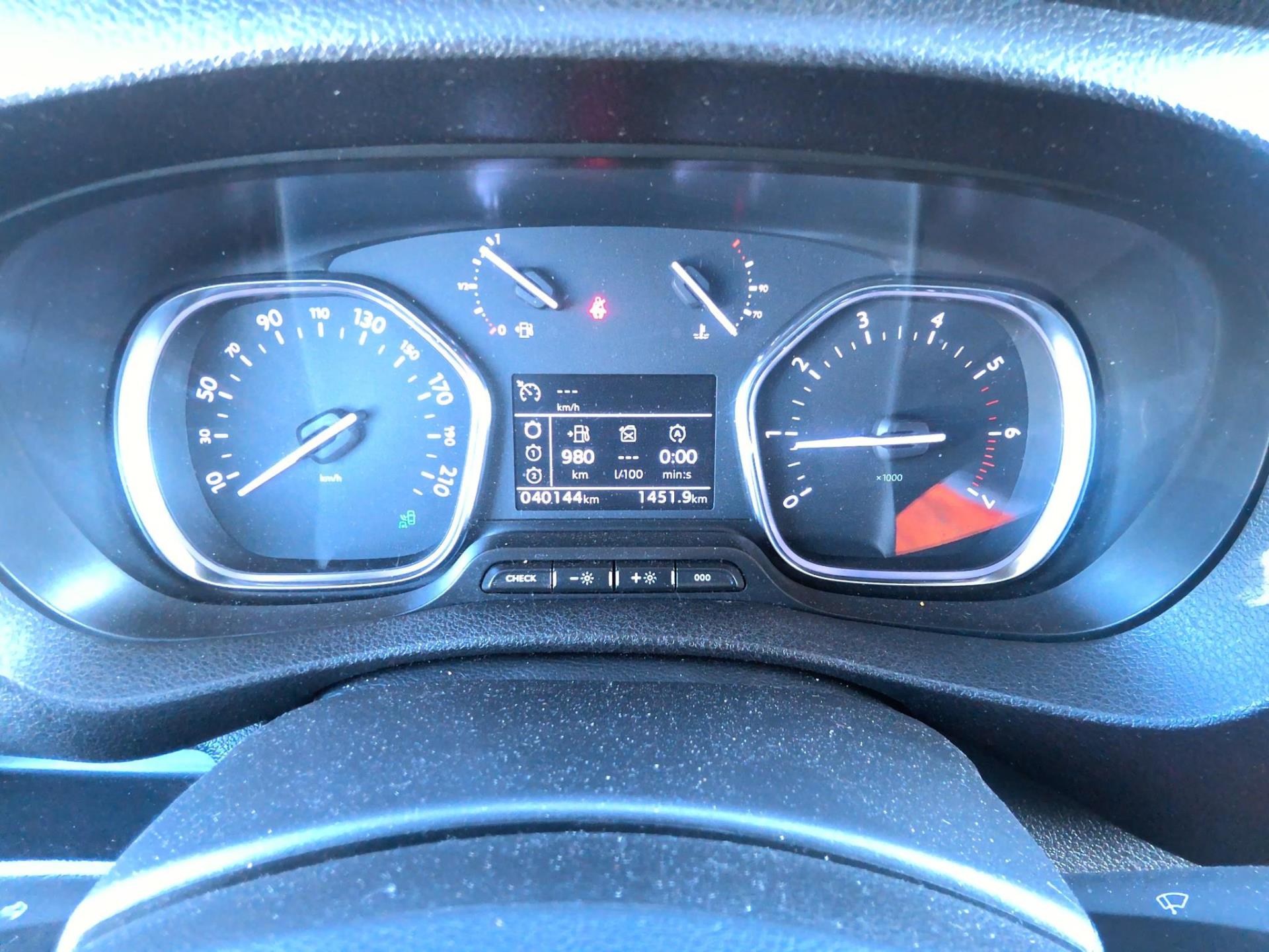 Opel VIVARO FGN TAILLE M BLUEHDI 120 S&S BVM6 2024