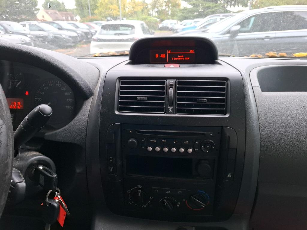 Citroen JUMPY CAB APPROFONDIE 29 L2H1 HDi 125 FAP CONFORT 2014