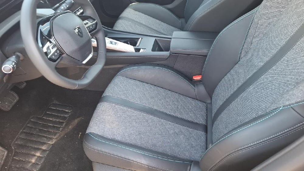 Foto Peugeot 408 9