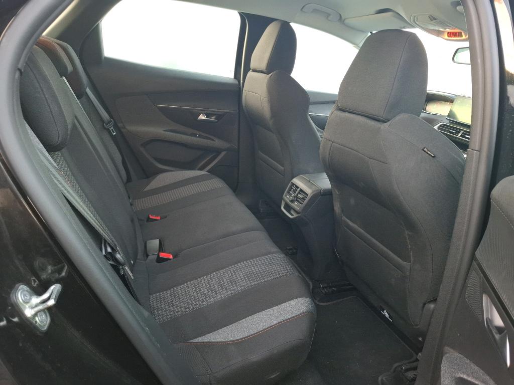Peugeot 3008 BlueHDi 130ch S&S EAT8 Active Pack 2022