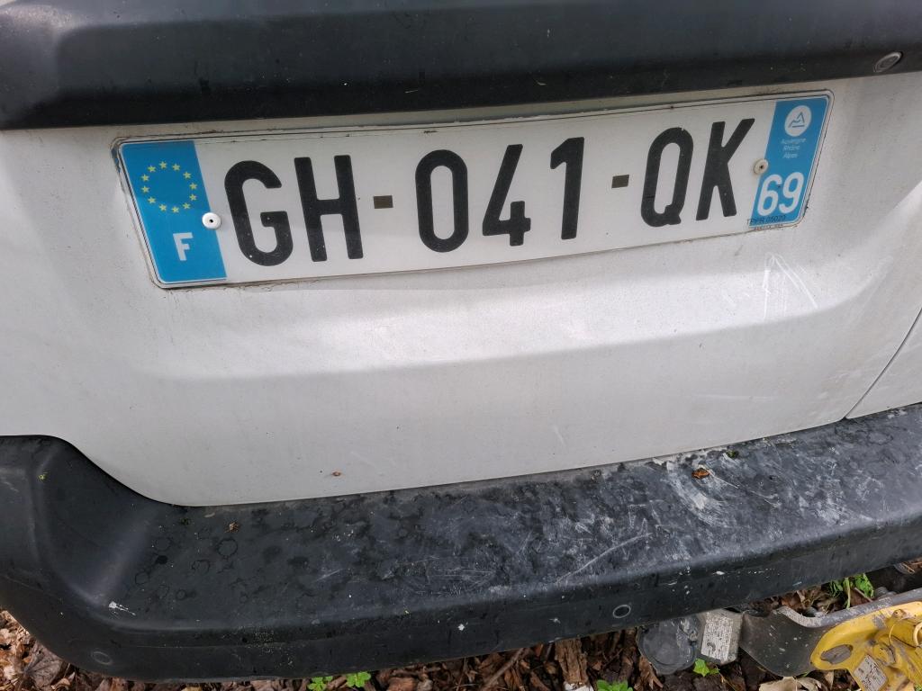 Peugeot EXPERT FGN TOLE STANDARD BLUEHDI 145 S&S BVM6 ASPHALT 2022
