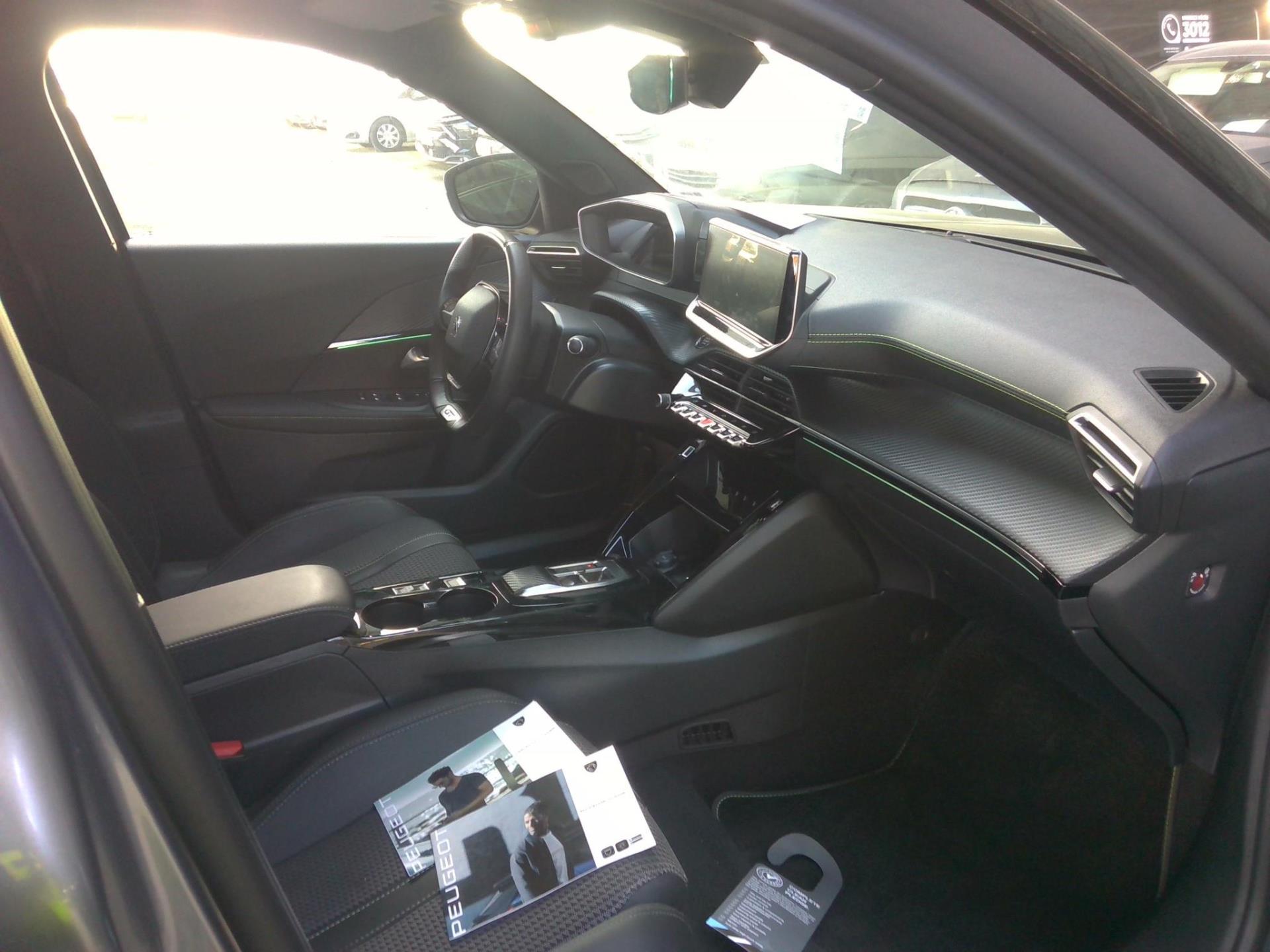 Peugeot 2008 Electrique 136 ch GT 2022