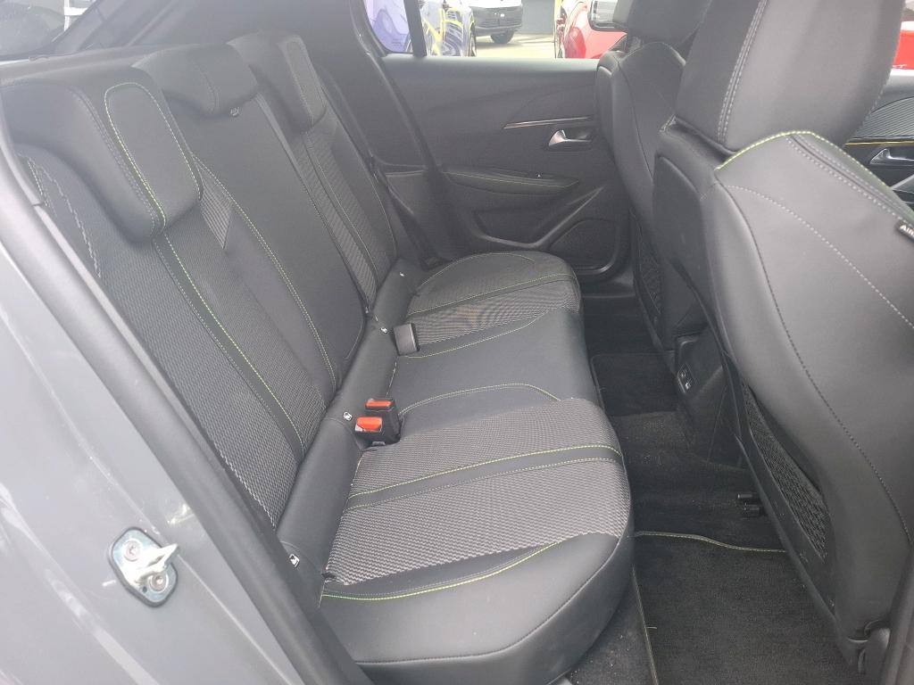 Peugeot 208 Hybrid 100 e-DCS6 GT 2025