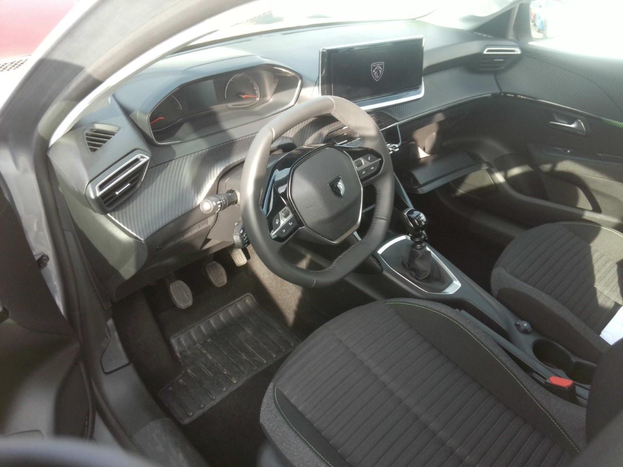 Foto Peugeot 208 6