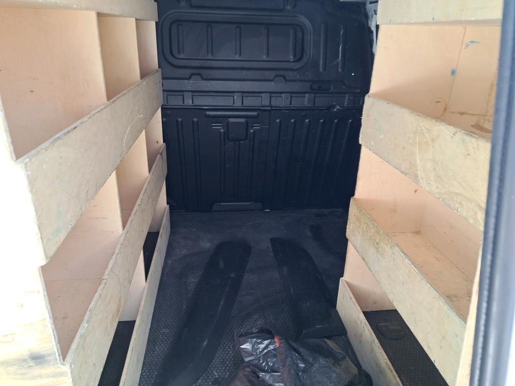 Peugeot PARTNER FOURGON STANDARD 650 KG BLUEHDI 130 S&S EAT8 ASPHALT 2020