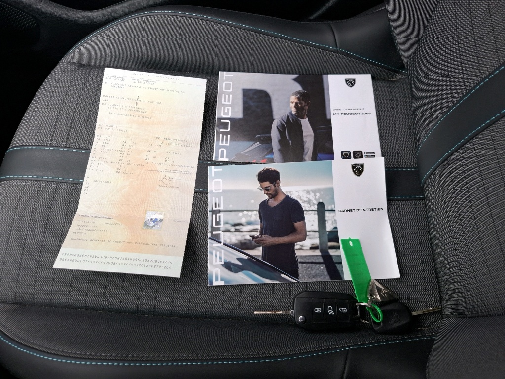 Peugeot 2008 BlueHDi 130 S&S EAT8 Allure 2022