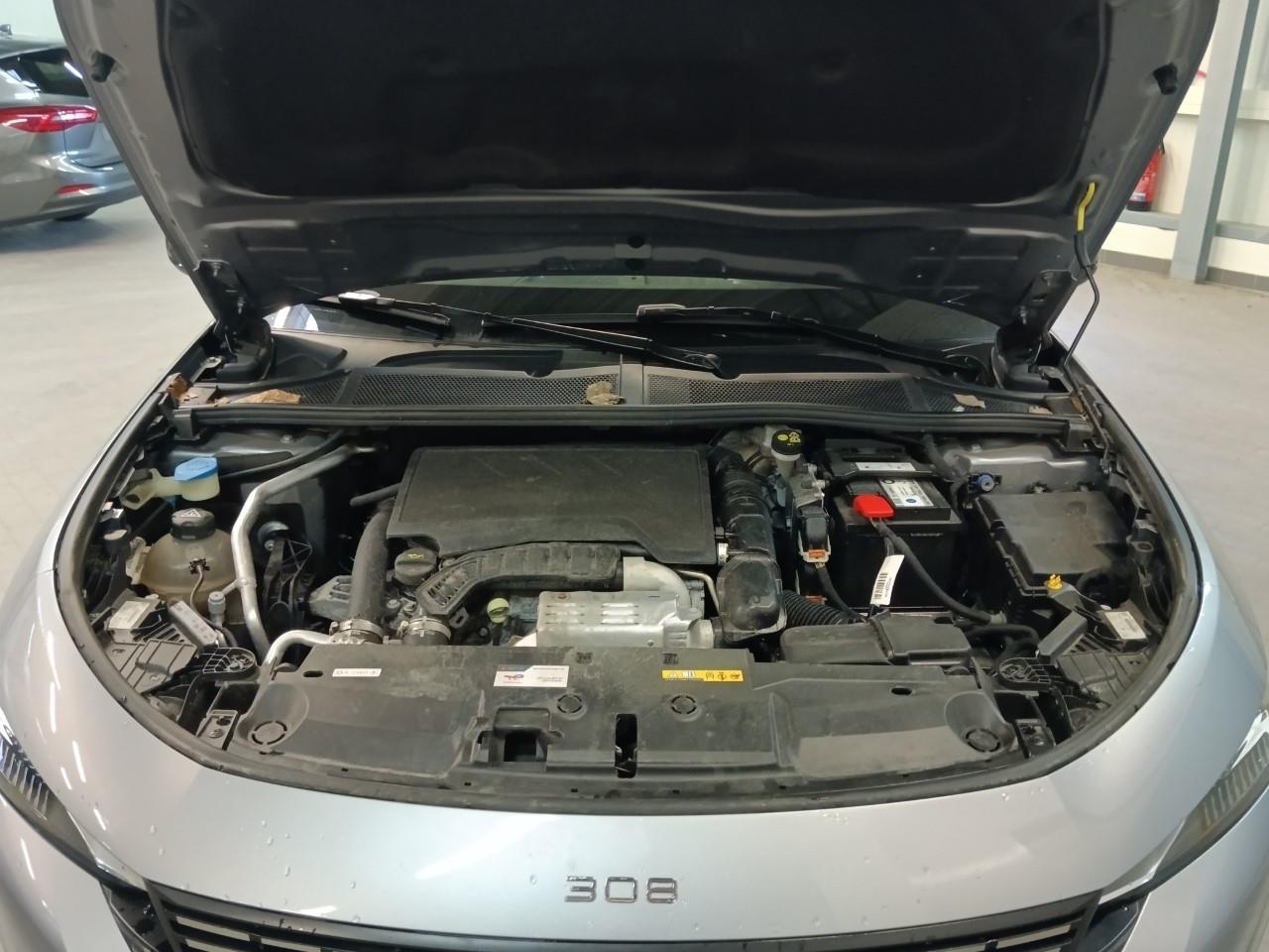 Peugeot 308 III 