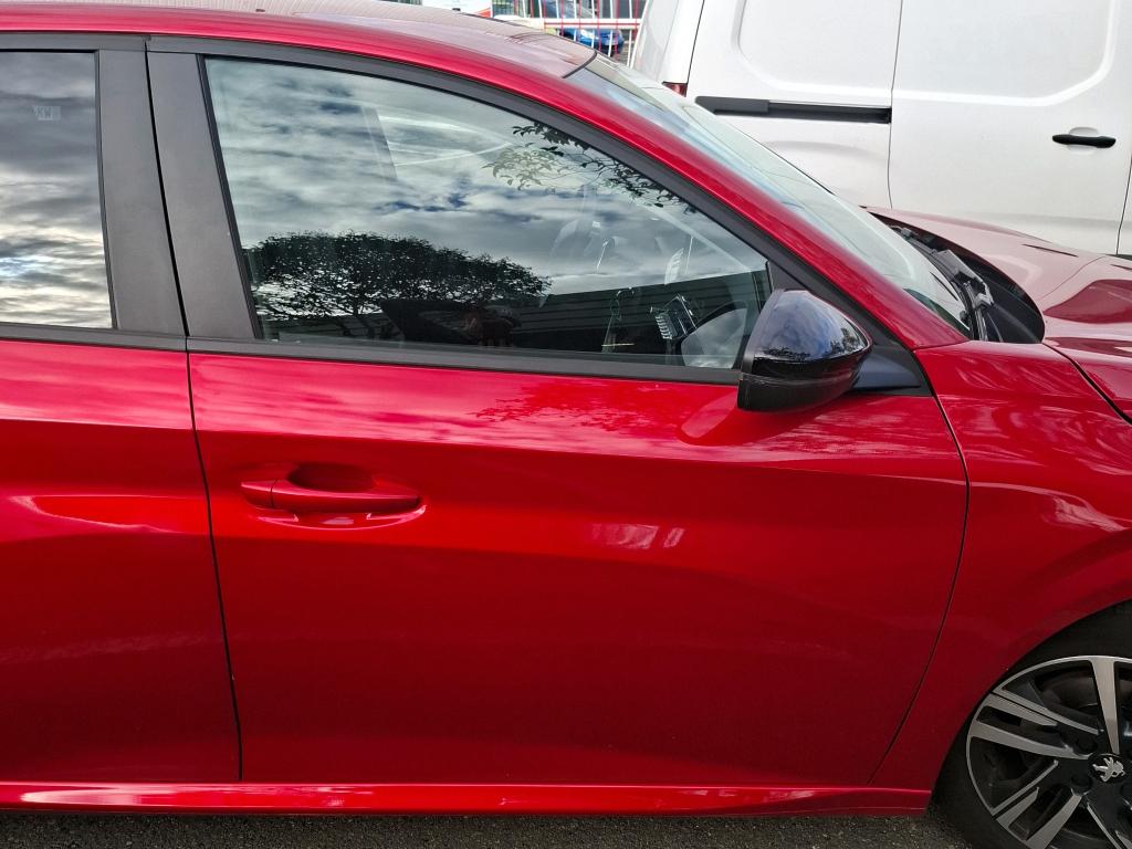 Peugeot 208 PureTech 100 S&S EAT8 Style 2023