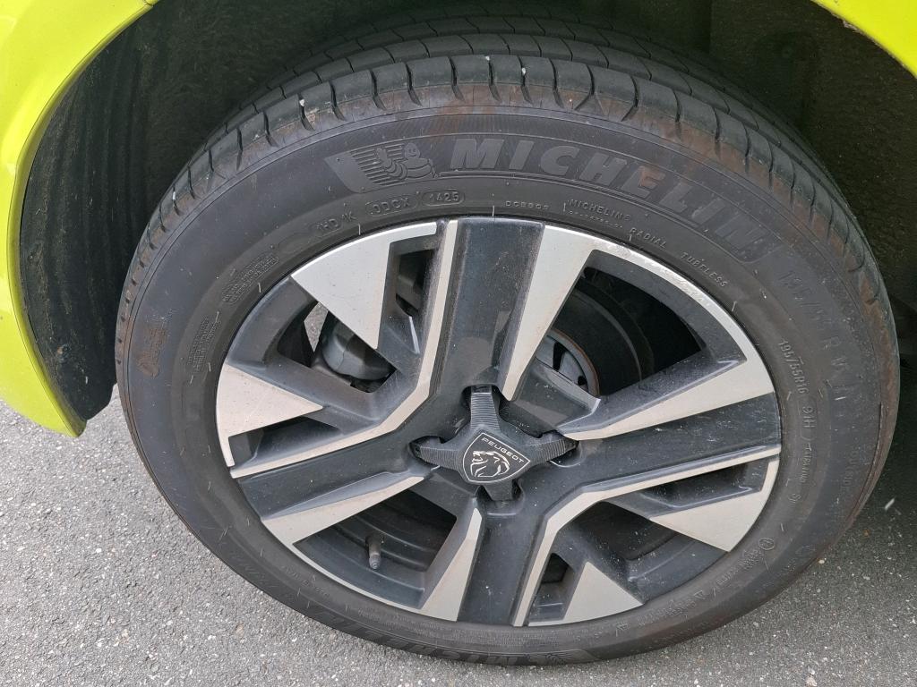 Peugeot 208 Hybrid 110 ch e-DCS6 Allure 2025