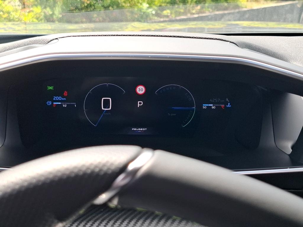 Peugeot 2008 Hybrid 145 e-DCS6 GT 2025