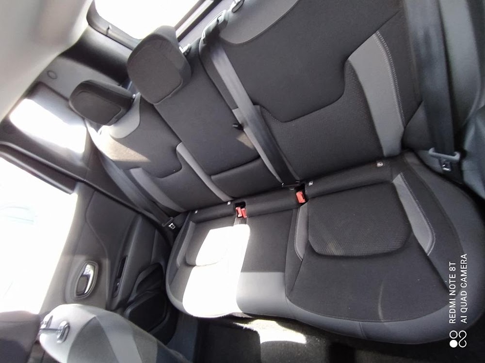 Foto Jeep Renegade 12