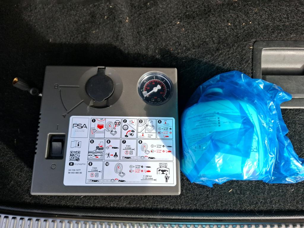 DS DS7 Crossback BlueHDi 130 EAT8 Performance Line+ 2022